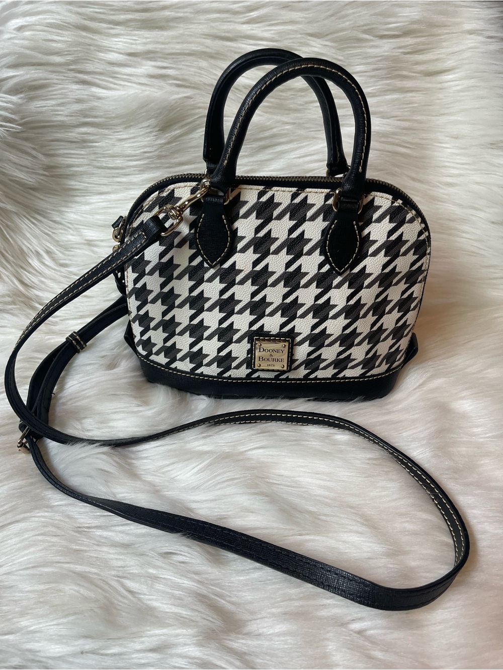 Dooney & Bourke Houndstooth Zip Zip Satchel Crossbody Bag Black White